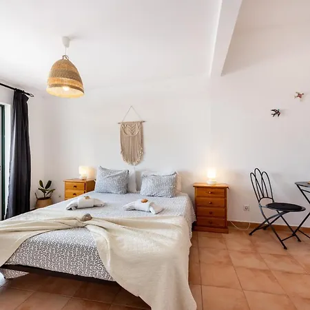 Bed & Breakfast 3 Marias Lagos