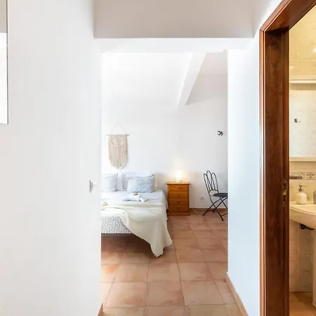 Bed & Breakfast 3 Marias