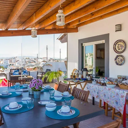 Bed & Breakfast 3 Marias *