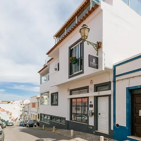 Bed & Breakfast 3 Marias